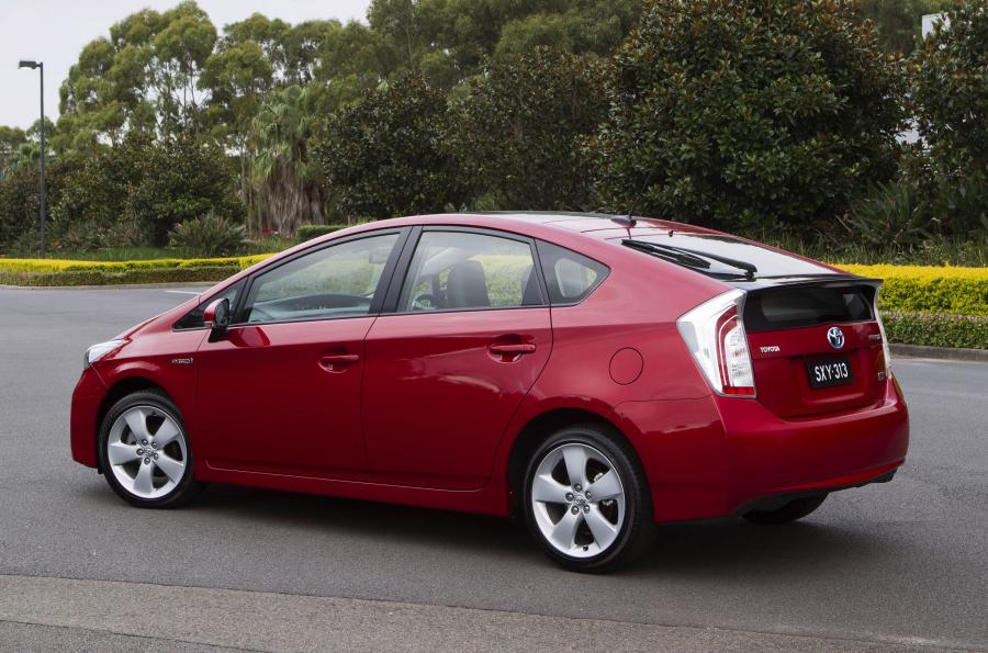  Toyota Prius i-Tech 2012 года  (фото 3 из 3)